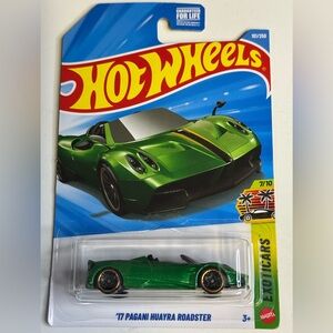 Hot Wheels 2017 PAGANI HUAYRA ROADSTER HW: EXOTICARS 7/10